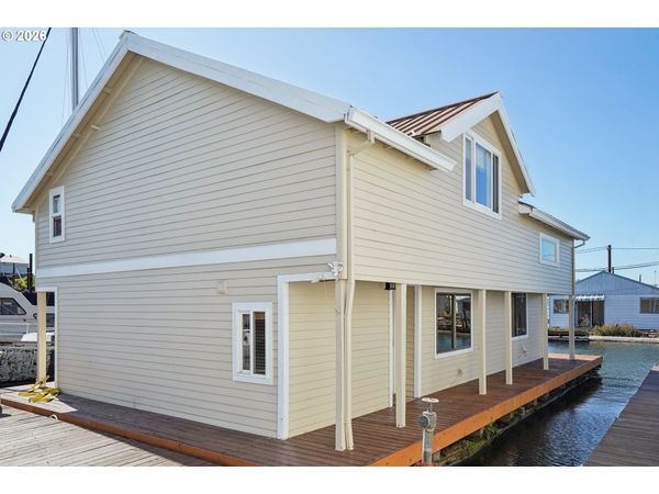 3307 NE Marine DR, Unit ABH1, Portland, OR 97211