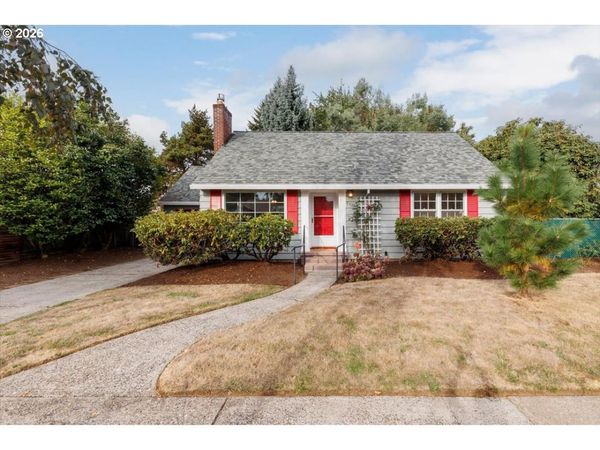 2027 SE 100TH AVE, Portland, OR 97216