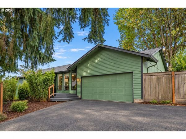 3951 SW CANBY ST, Portland, OR 97219