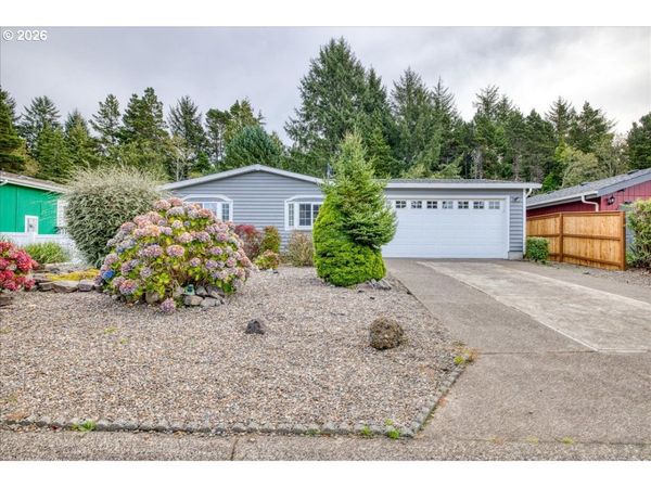 385 SE ANCHOR AVE, Depoe Bay, OR 97341