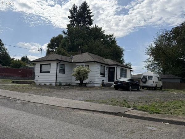 5160 NE COLUMBIA BLVD, Portland, OR 97218