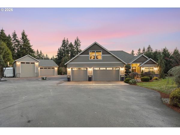 21860 SE EDWARD DR, Damascus, OR 97089