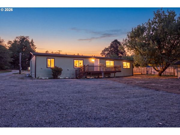 25757 WILDWOOD RD, Veneta, OR 97487