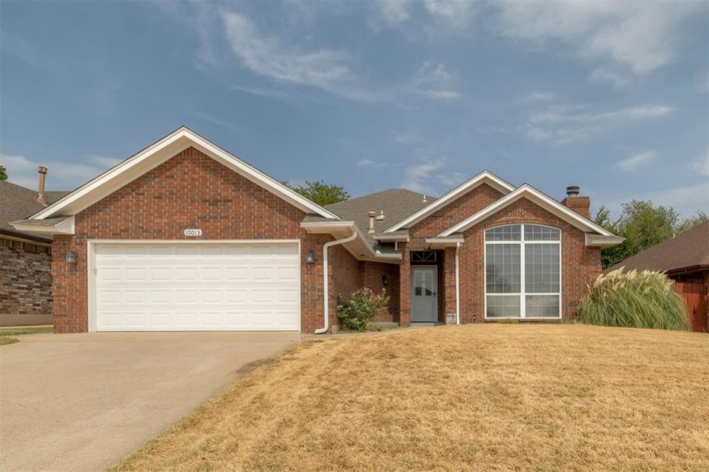 10013 Forest Lane, Midwest City, OK 73130 Main Photo