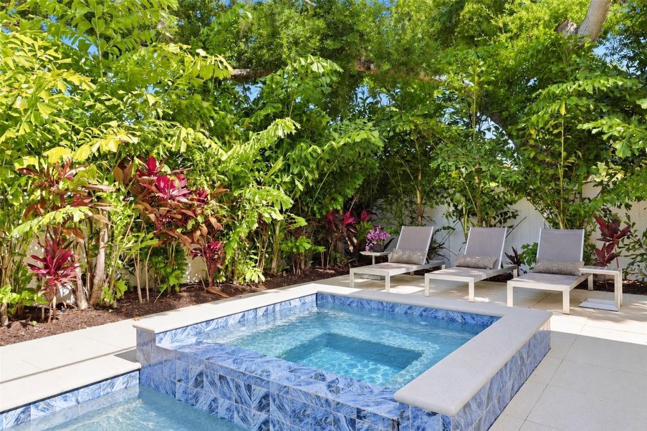 1805 Goldenrod Street, Sarasota, FL 34239 Photo