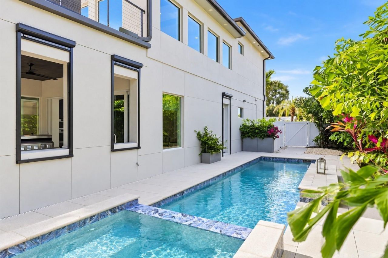 1805 Goldenrod Street, Sarasota, FL 34239 Photo