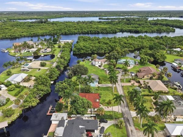 261 ALAMEDA AVENUE, FORT MYERS, FL 33905
