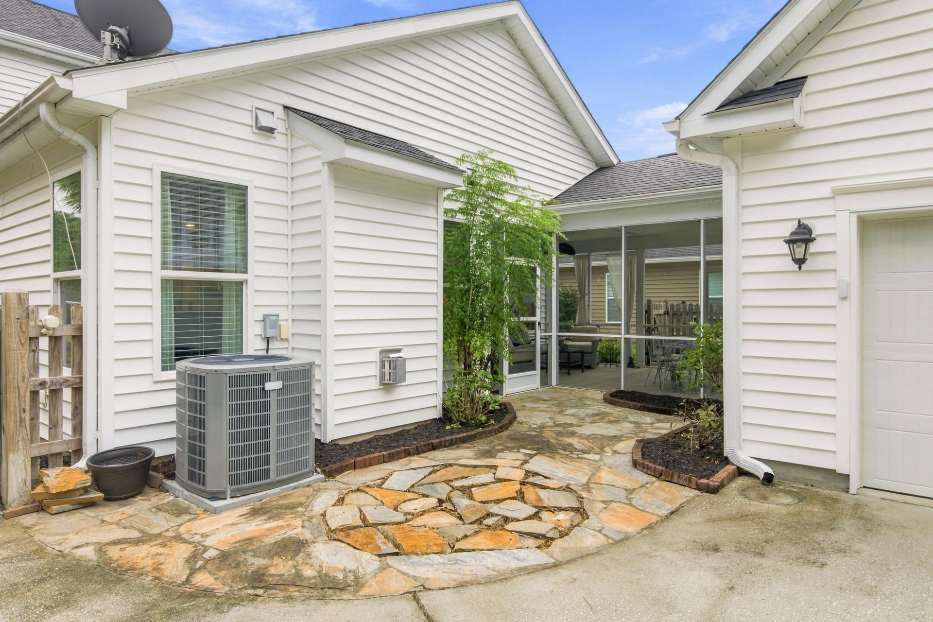 1647 Seabago Drive Photo 39