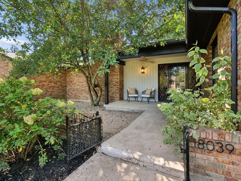 8039 Golfview Court, Columbus, OH 43235 Photo 4