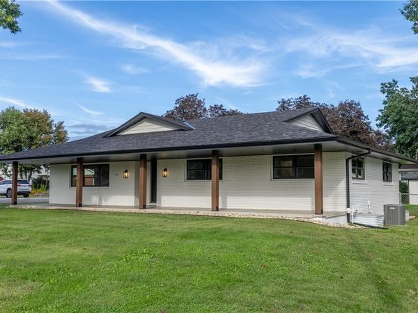 501 S US 71 Highway, Savannah, MO 64485