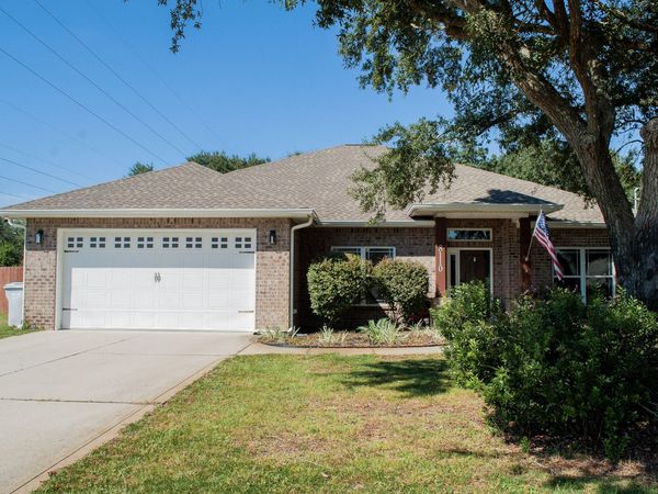 8110 Fourth Street, Navarre, FL 32566