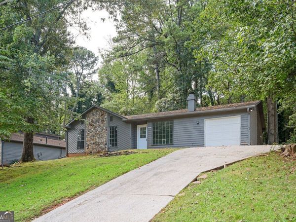1650 Auden Lane NW, Norcross, GA 30093