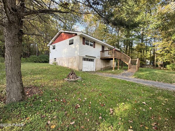 774 Elk Lake Drive, Waymart, PA 18472