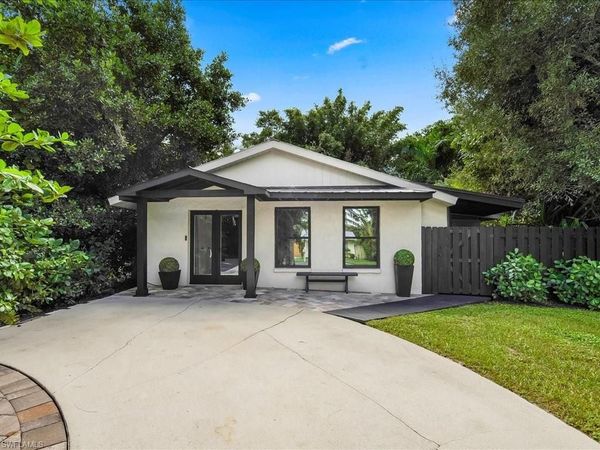 1046 Sperling AVE , NAPLES, FL 34103