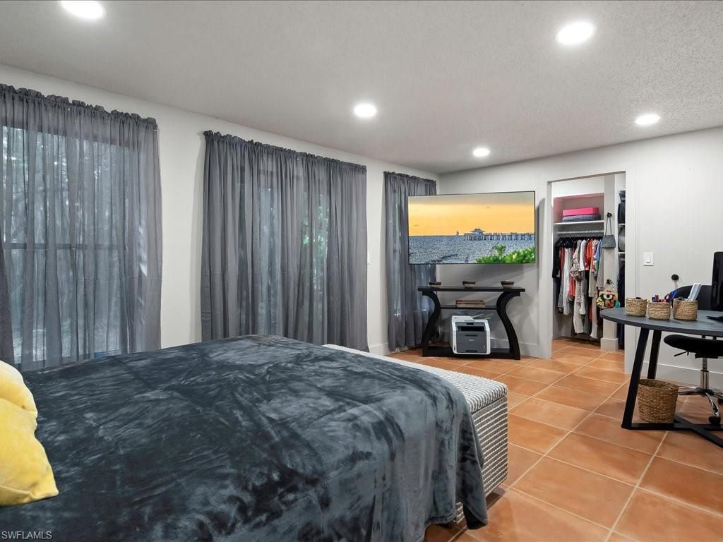 1046 Sperling Ave, Naples, FL 34103 Photo