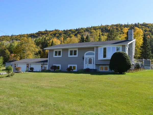 1147 Frenchville Road , Fort Kent, ME 04743