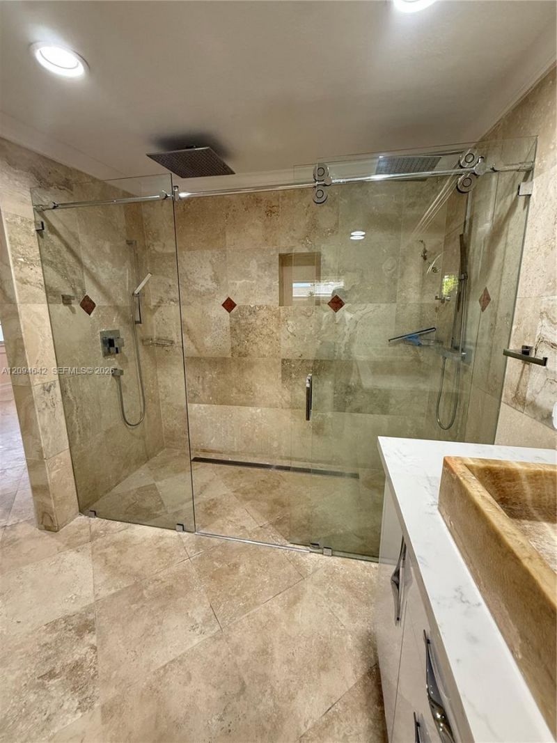 3889 NW 5th St, Miami, FL 33126 Photo