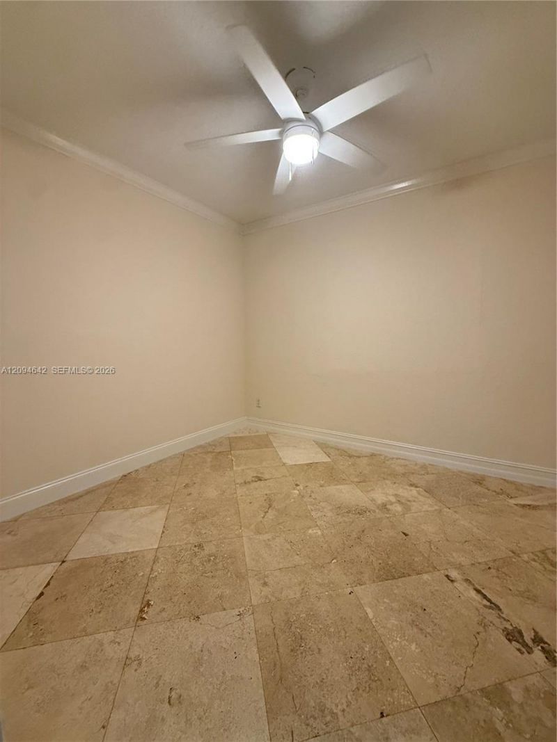 3889 NW 5th St, Miami, FL 33126 Photo