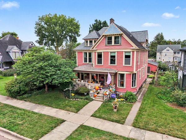 210 East Street, Three Rivers, MI 49093