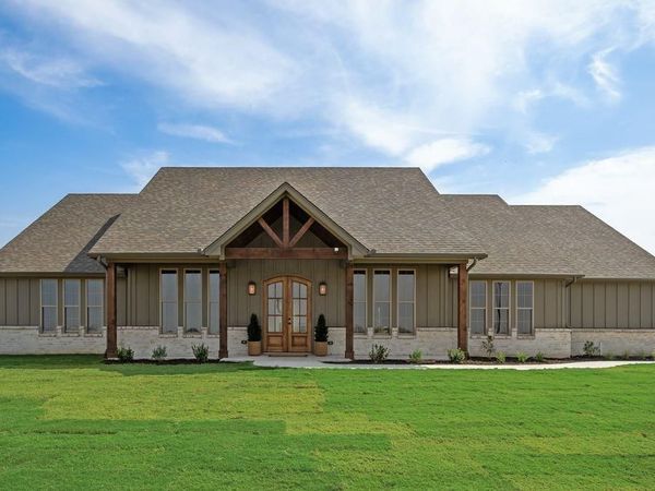 120 Quail Run Court, Decatur, TX 76234