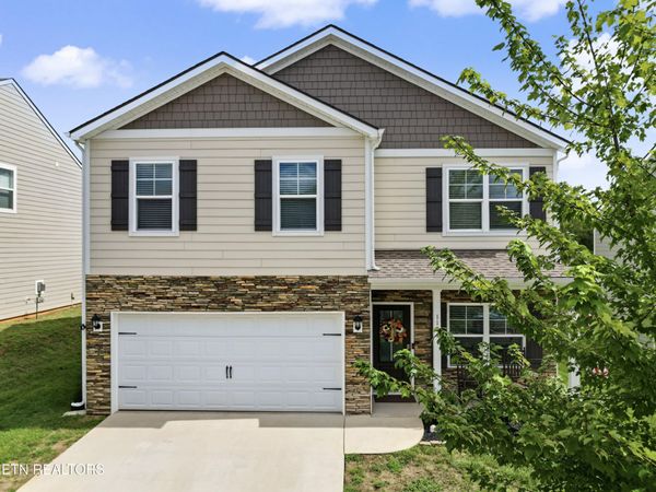 1121 Mill Creek Drive , Loudon, TN 37774
