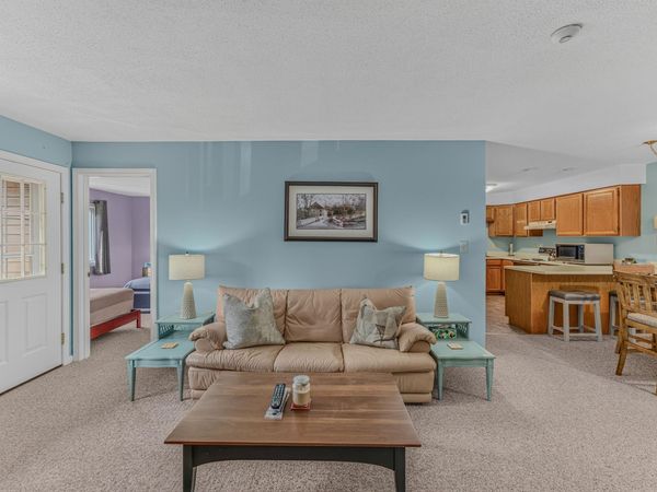 227 Main Street, Unit 223, Lincoln, NH 03251