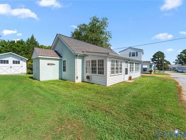 205 Rappahannock Drive, Dunnsville, VA 22454