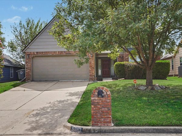 8810 E 95th Street , Tulsa, OK 74133