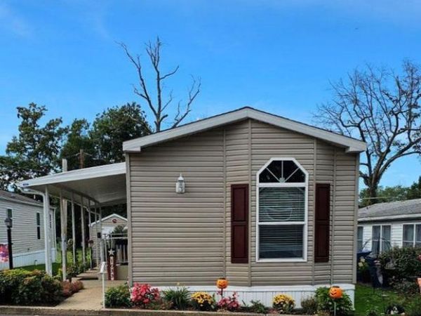 1033 PINE CIRCLE, TELFORD, PA 18969