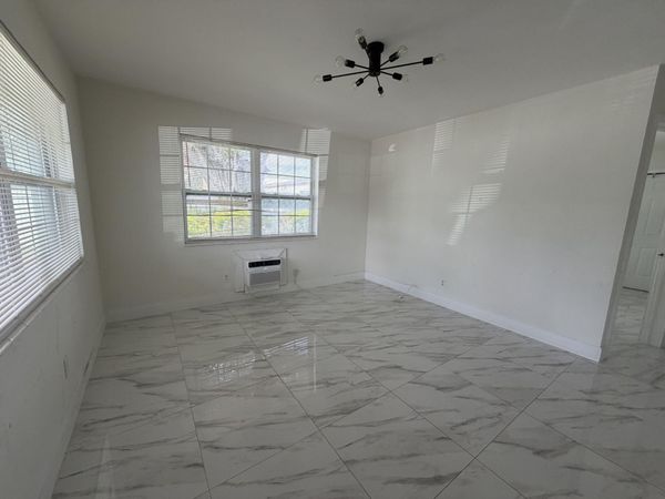 421 NE 11TH Street, Unit 1, Fort Lauderdale, FL 33304