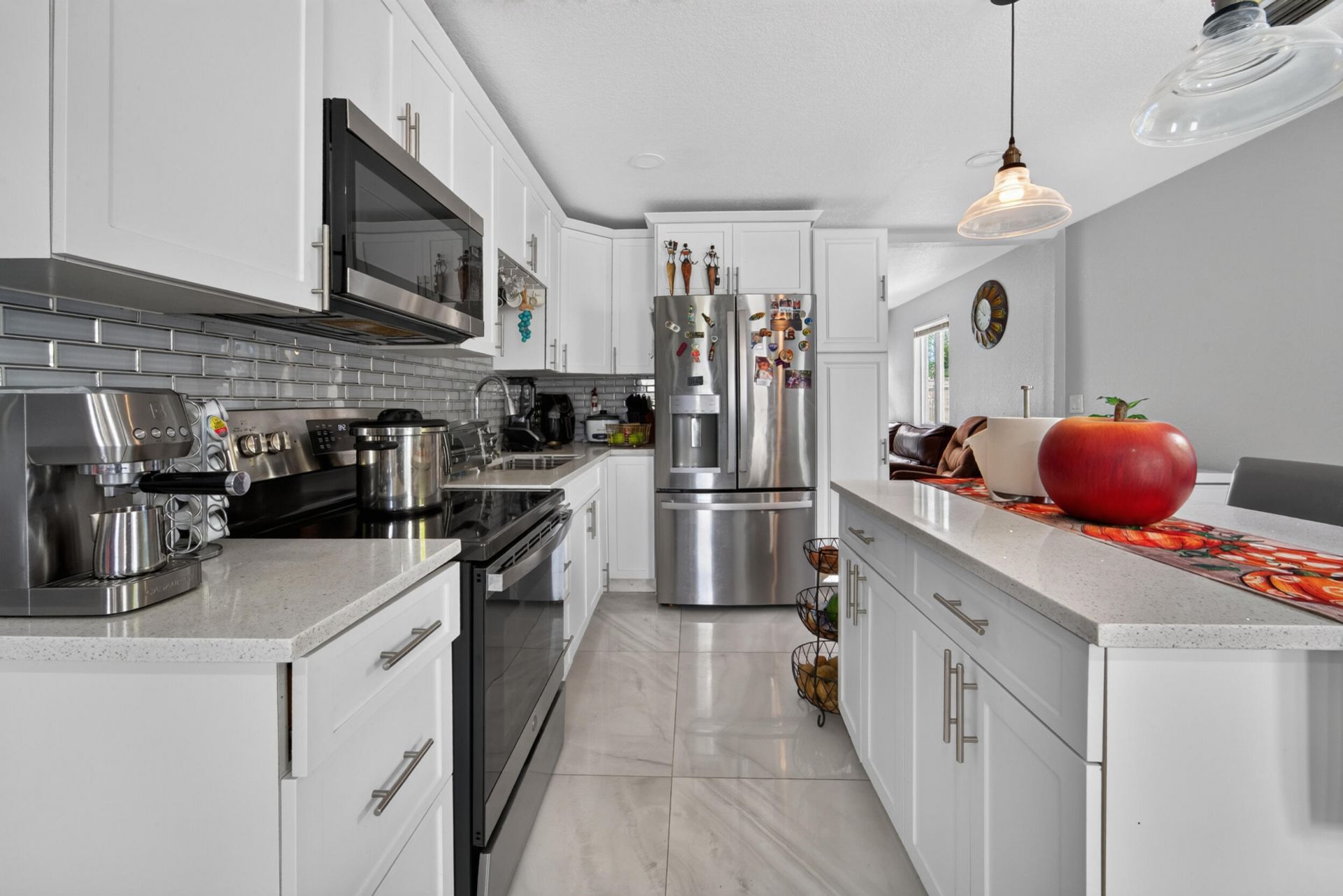 946 Mcintosh Street, West Palm Beach, FL 33405 Photo