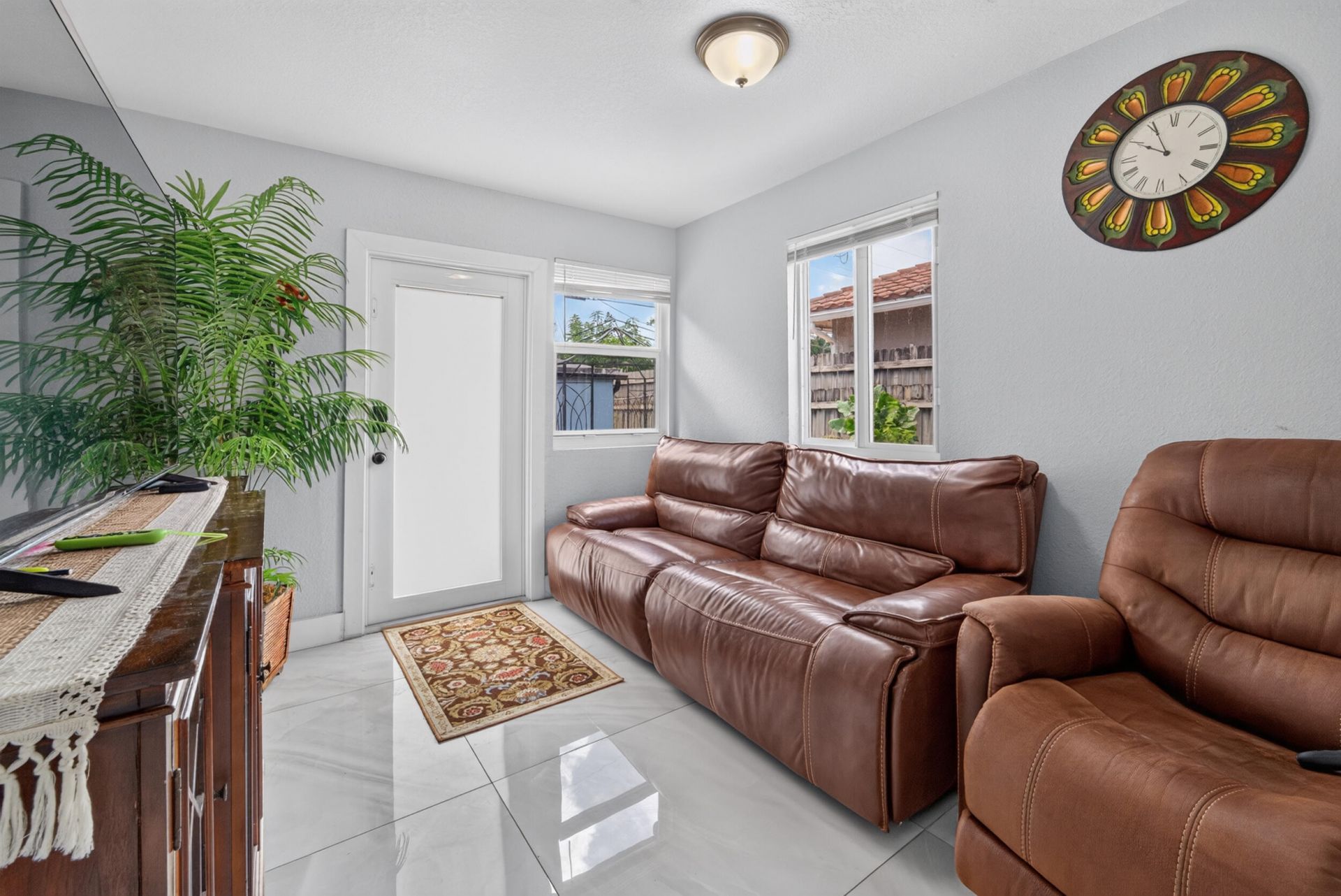 946 Mcintosh Street, West Palm Beach, FL 33405 Photo
