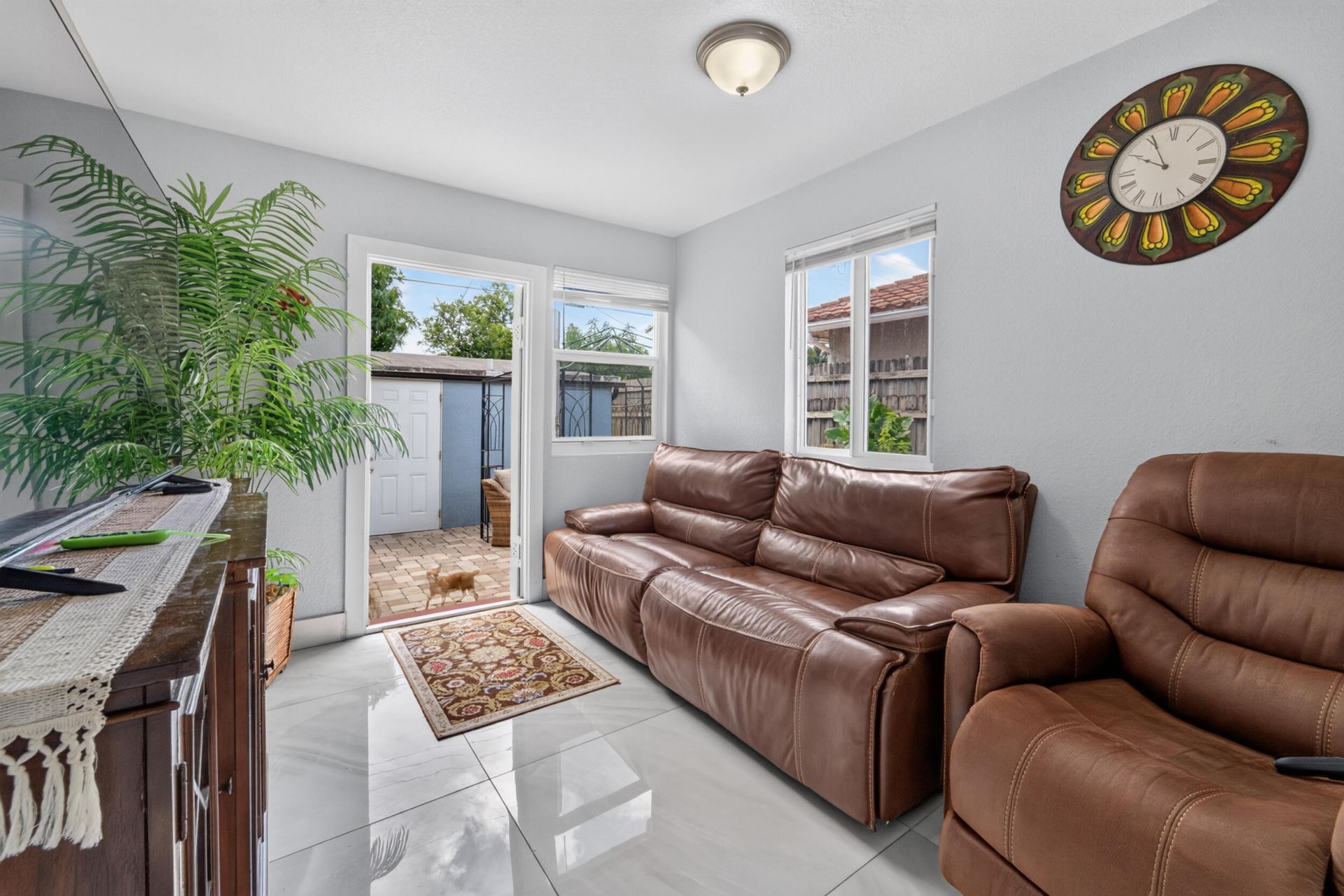 946 Mcintosh Street, West Palm Beach, FL 33405 Photo