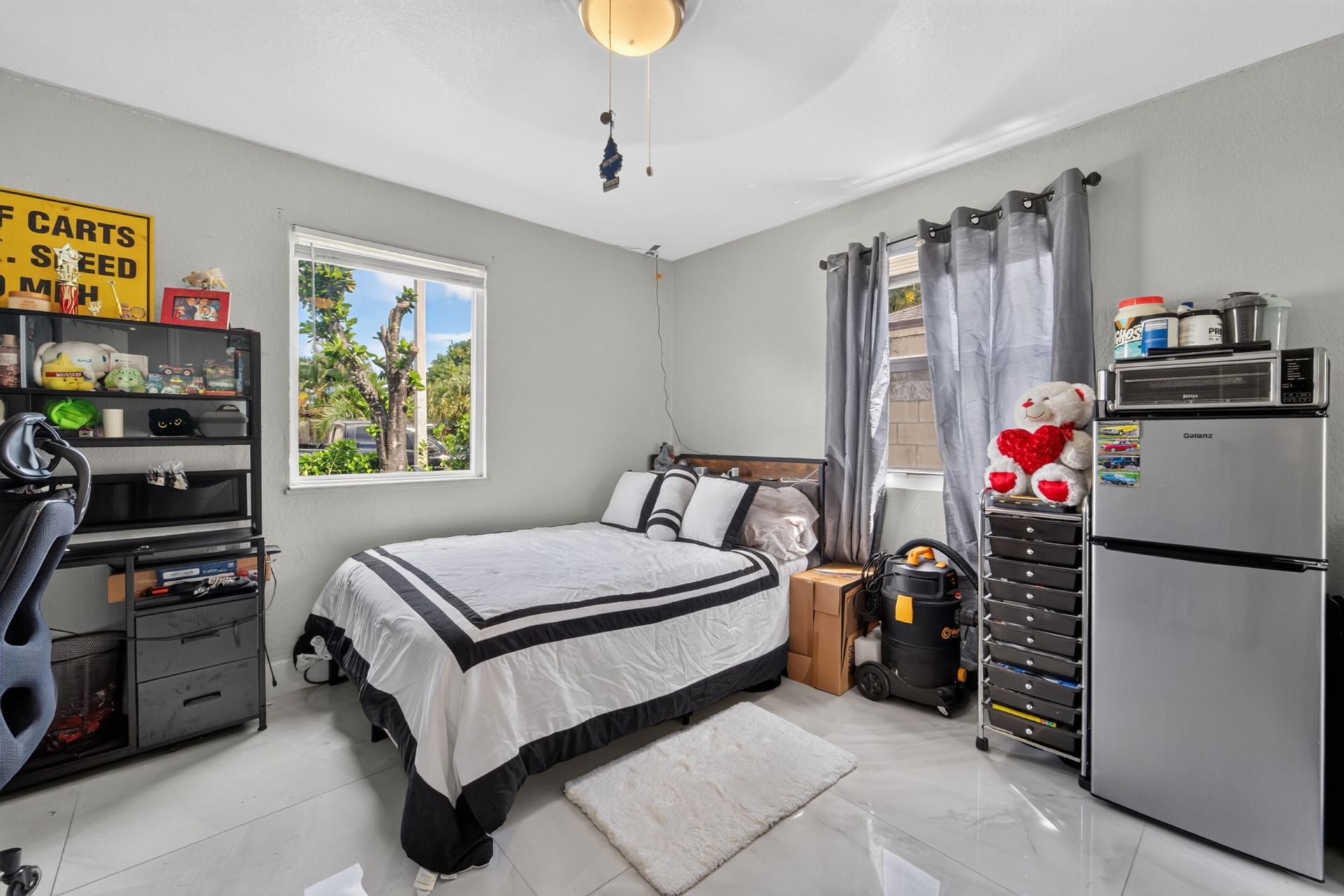 946 Mcintosh Street, West Palm Beach, FL 33405 Photo