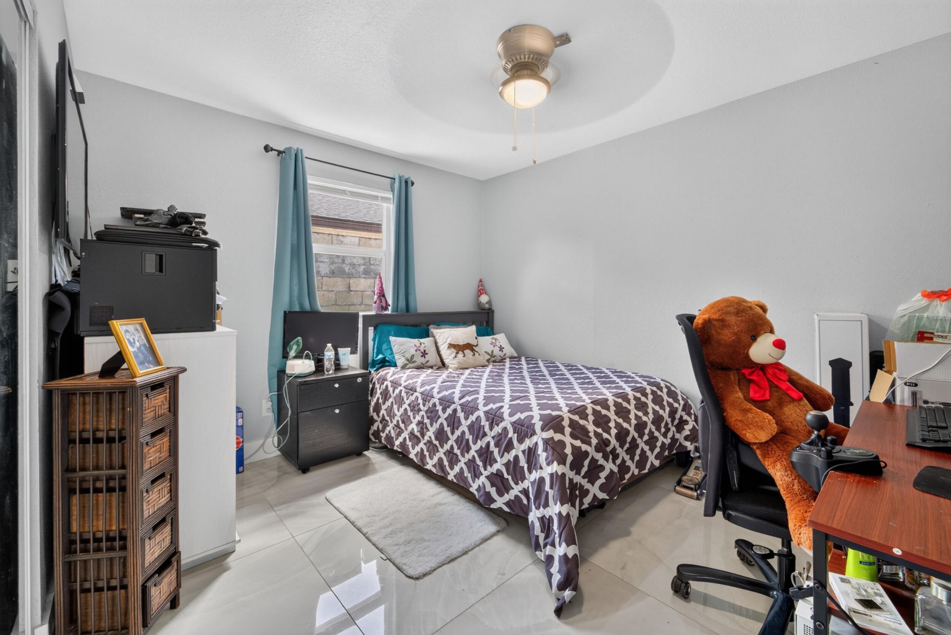 946 Mcintosh Street, West Palm Beach, FL 33405 Photo