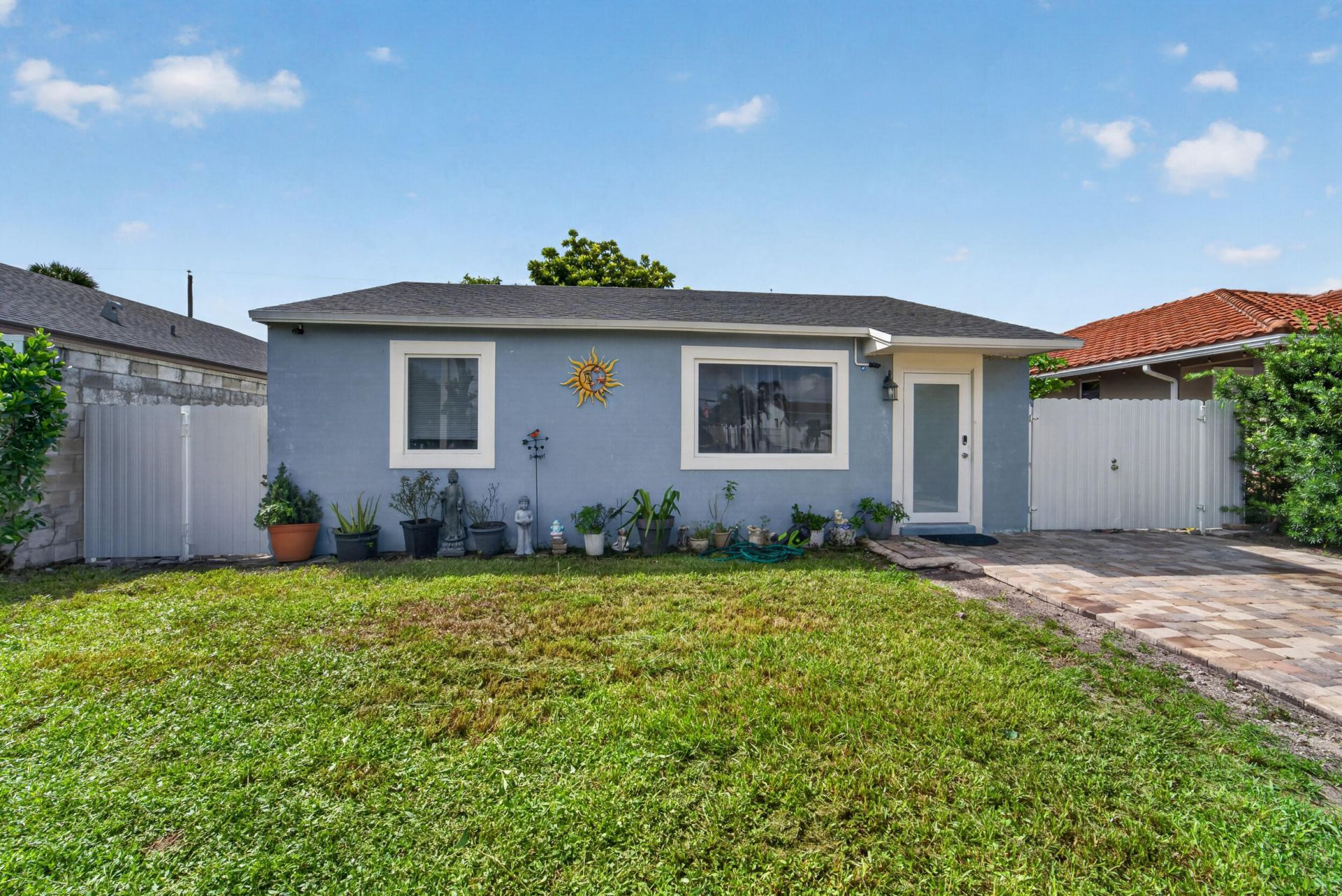 946 Mcintosh Street, West Palm Beach, FL 33405 Photo