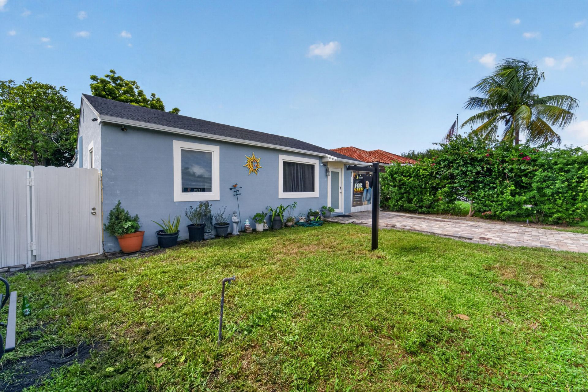 946 Mcintosh Street, West Palm Beach, FL 33405 Photo