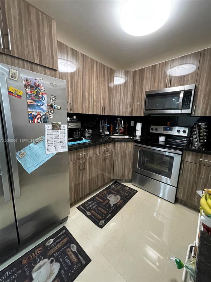 1055 W 77th St , Unit 311, Hialeah, FL 33014 Photo
