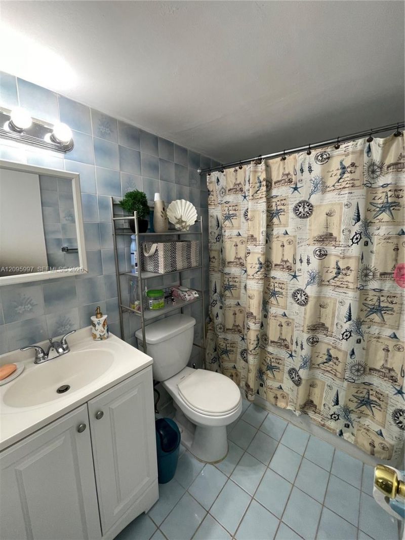 1055 W 77th St , Unit 311, Hialeah, FL 33014 Photo