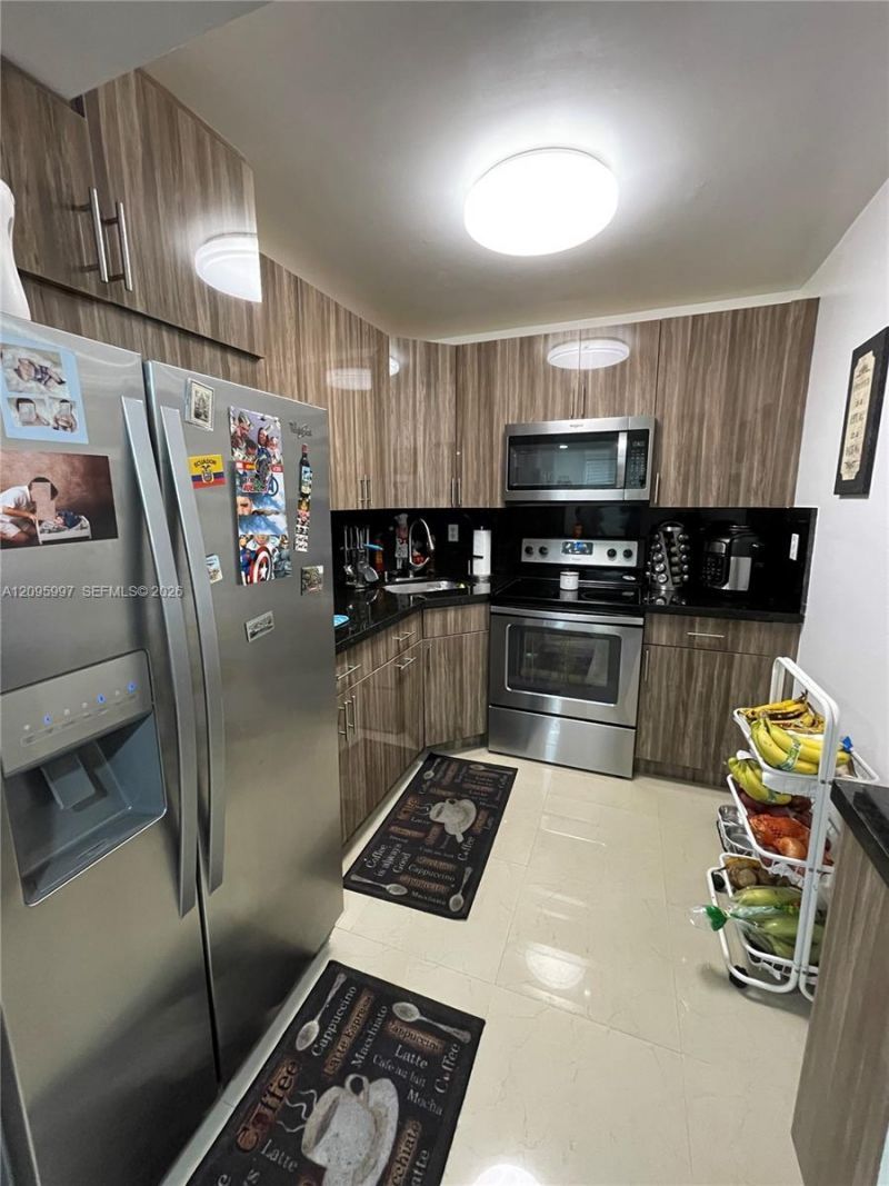 1055 W 77th St , Unit 311, Hialeah, FL 33014 Photo