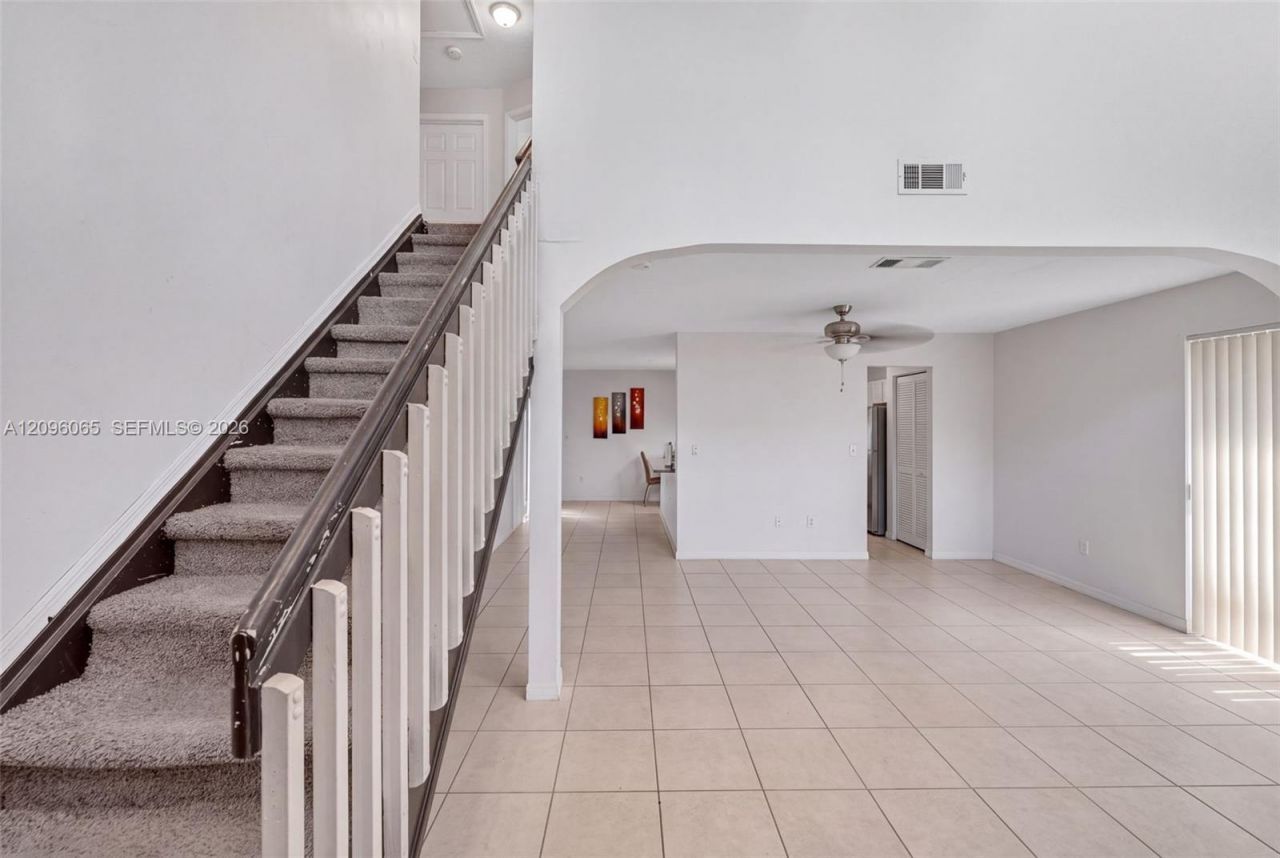 417 Kelly Ln, Weston, FL 33326 Photo