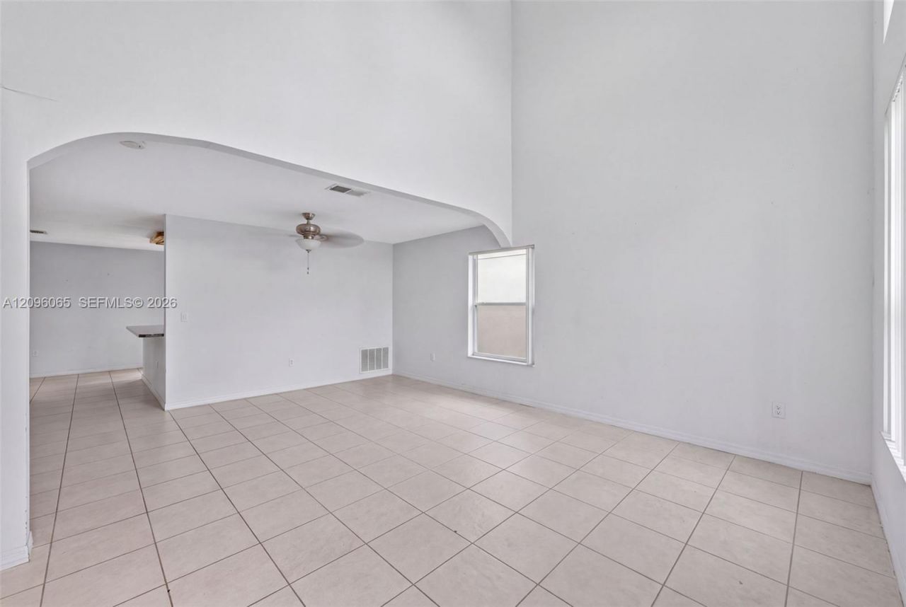 417 Kelly Ln, Weston, FL 33326 Photo