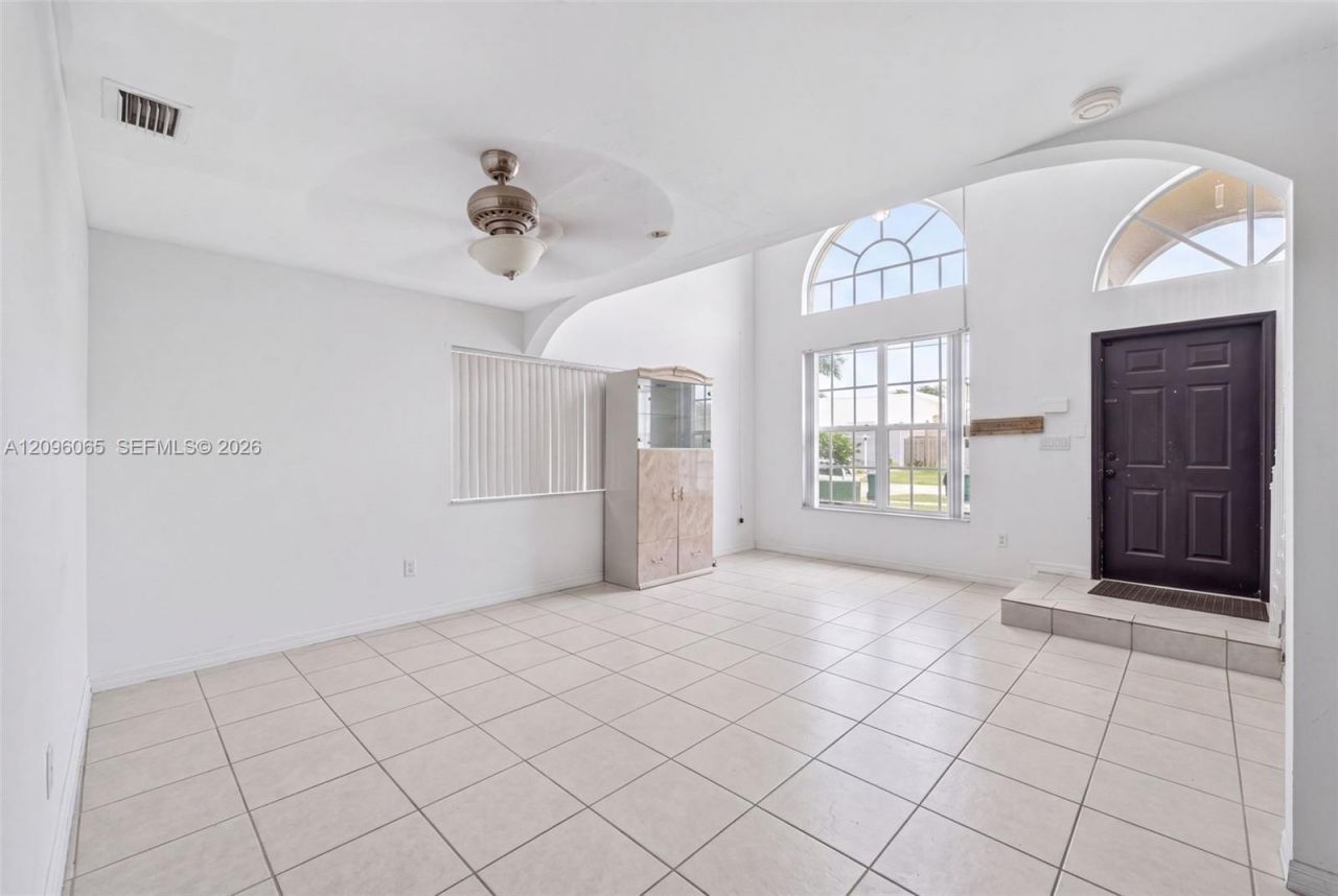 417 Kelly Ln, Weston, FL 33326 Photo
