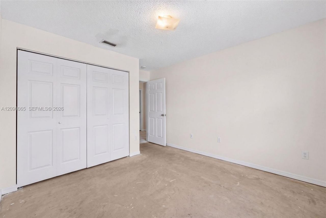 417 Kelly Ln, Weston, FL 33326 Photo