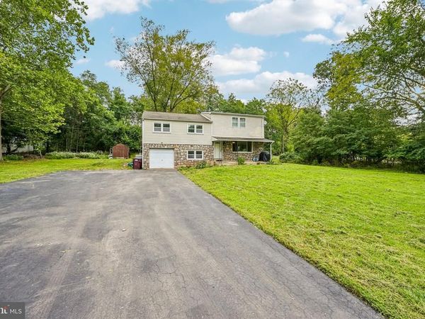 3235 MARILYN AVENUE, NORRISTOWN, PA 19403
