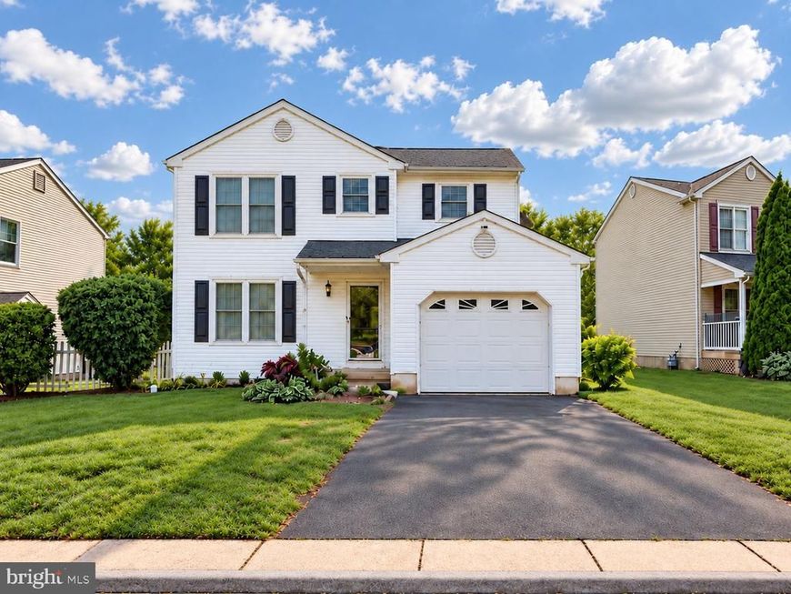 129 Hedgerow Drive, Souderton, PA 18964 Main Photo