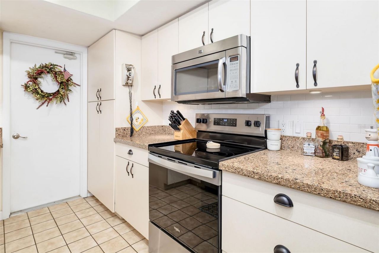 3012 Hyde Park Street , Sarasota, FL 34239 Photo