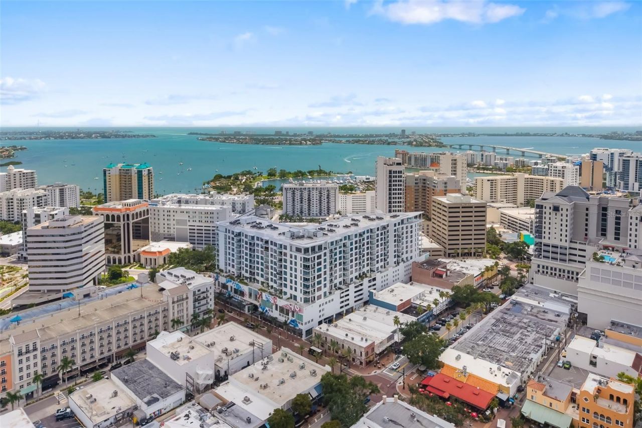 3012 Hyde Park Street , Sarasota, FL 34239 Photo