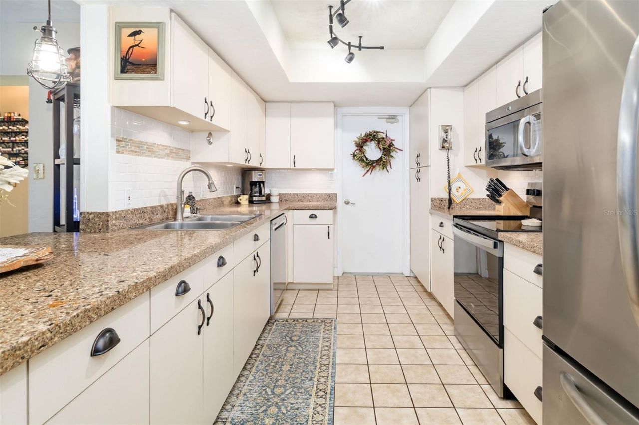 3012 Hyde Park Street , Sarasota, FL 34239 Photo