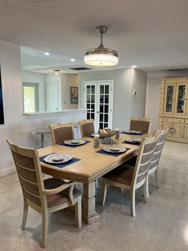 5893 34th Avenue N, Saint Petersburg, FL 33710 Photo